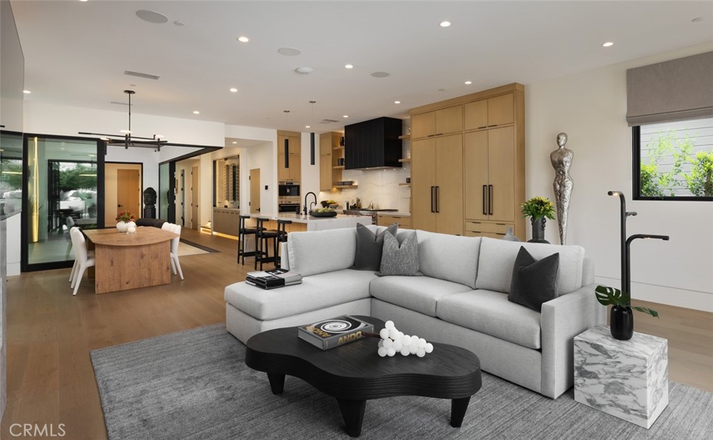 Corona del Mar South of PCH (CDMS) - Residential