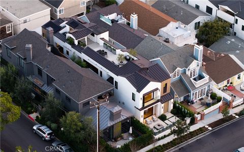 412 Heliotrope Avenue Corona Del Mar CA 92625