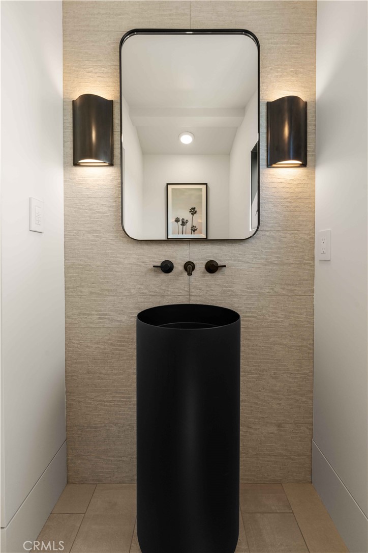 Corona del Mar South of PCH (CDMS) - Residential