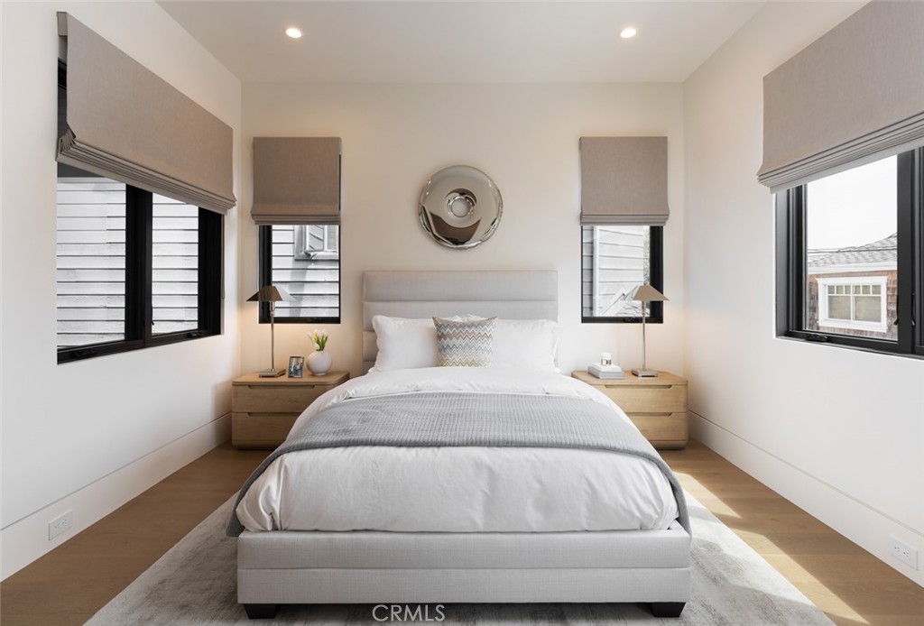 Corona del Mar South of PCH (CDMS) - Residential