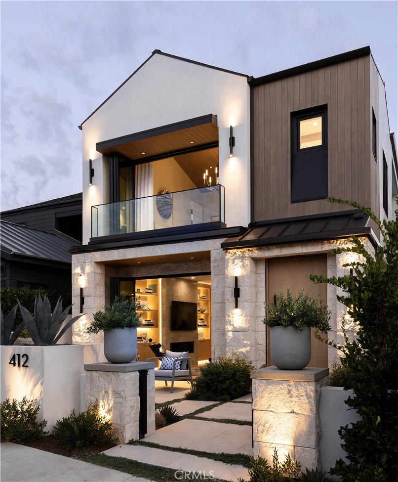 Corona del Mar South of PCH (CDMS) - Residential