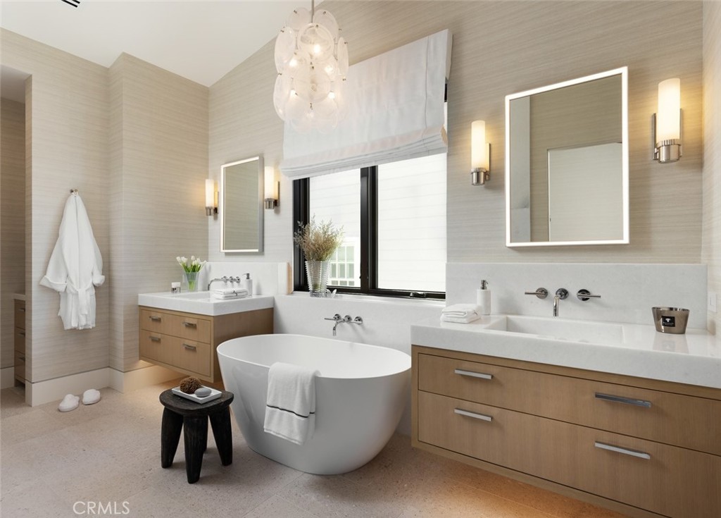 Corona del Mar South of PCH (CDMS) - Residential