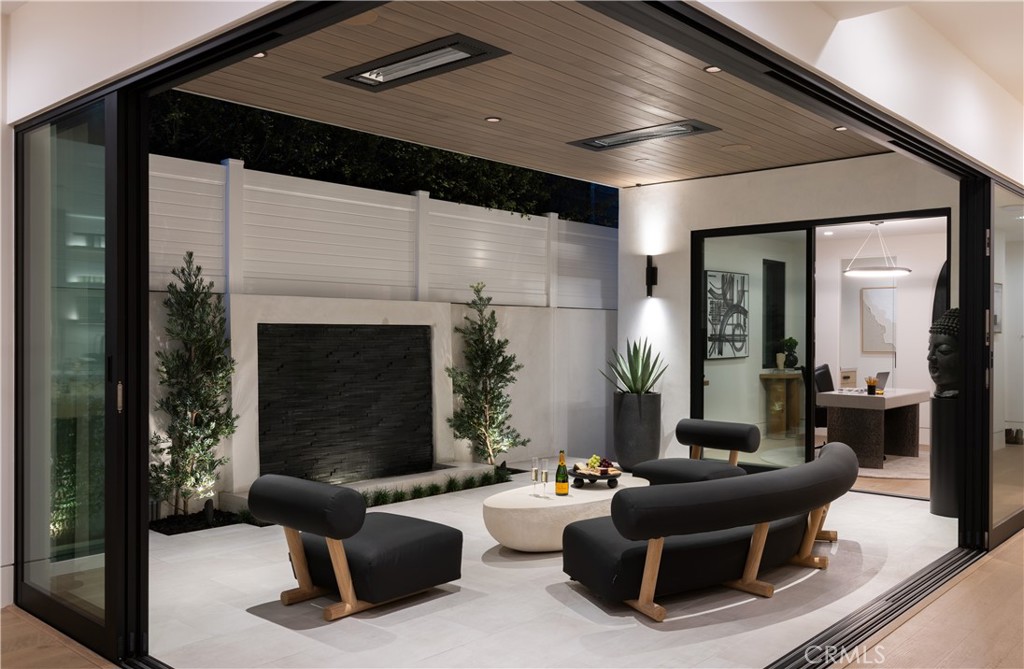 Corona del Mar South of PCH (CDMS) - Residential