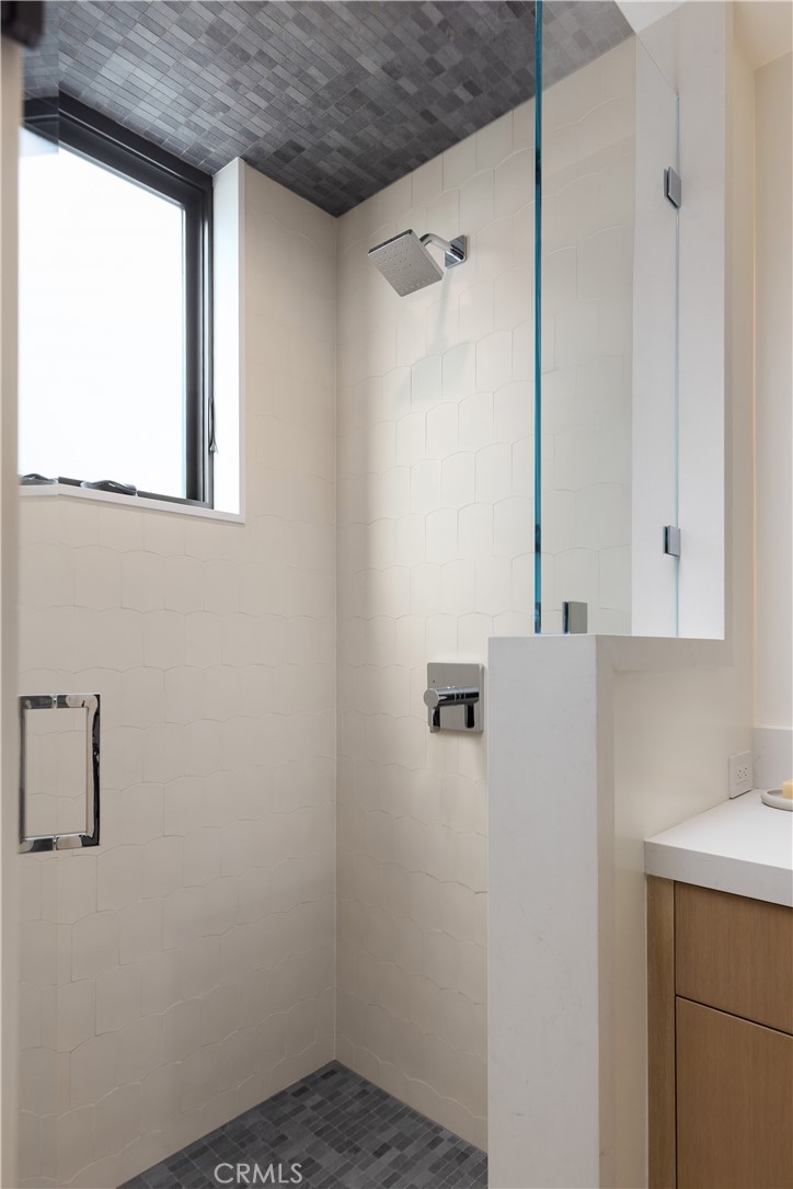 Corona del Mar South of PCH (CDMS) - Residential