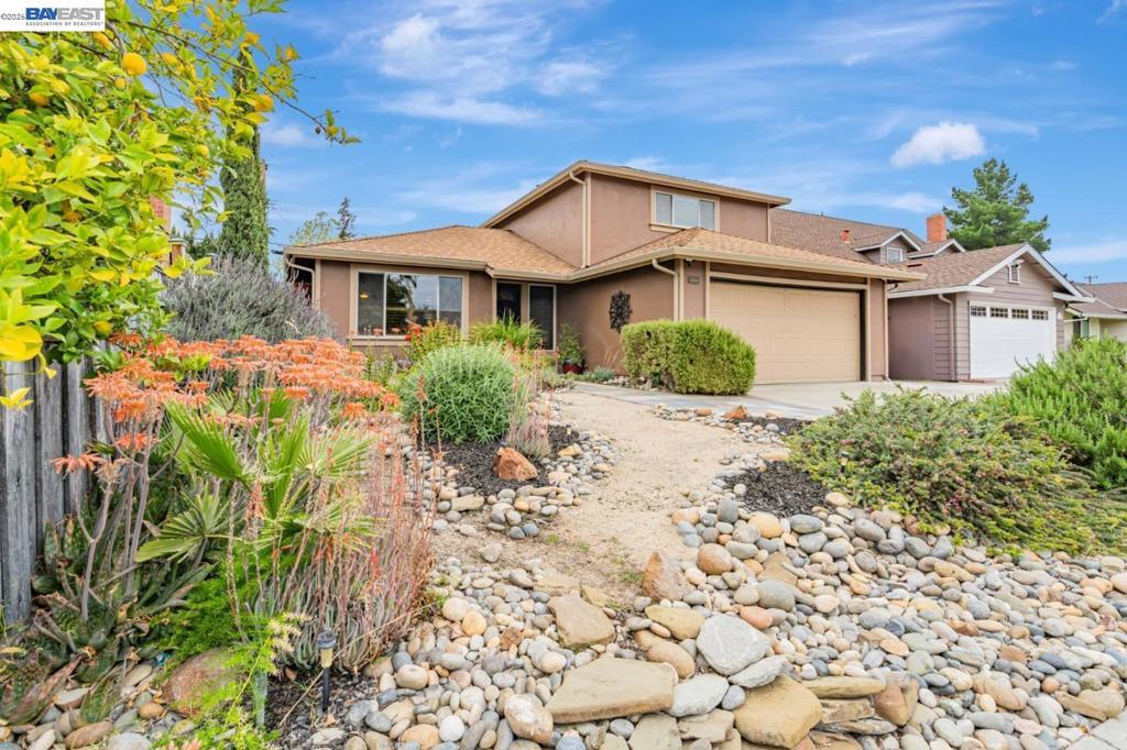 5684 Calpine Dr