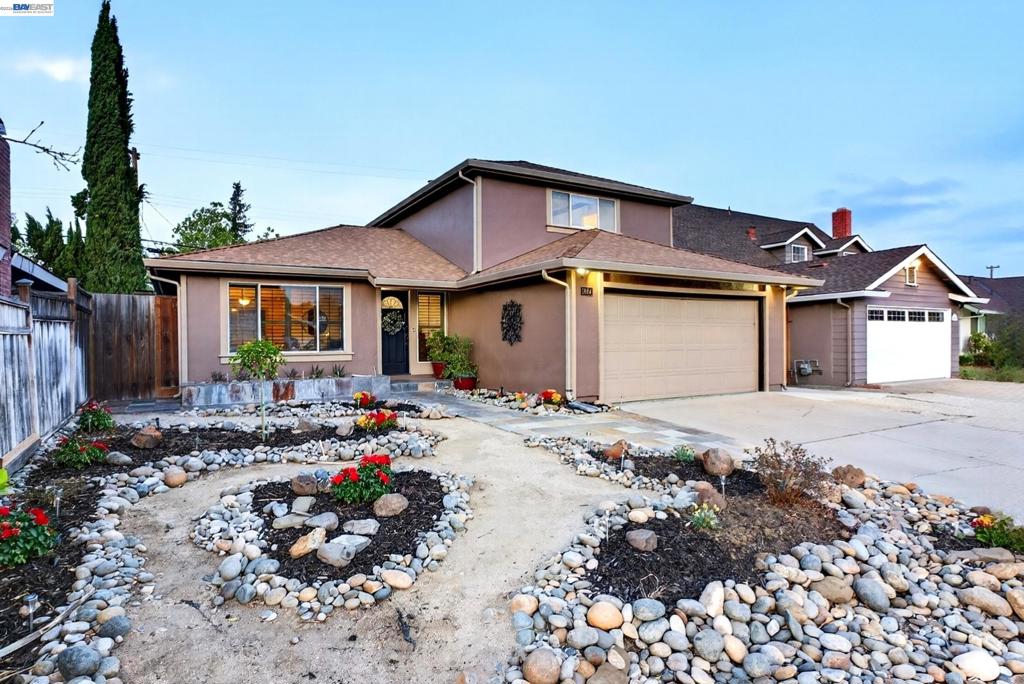 5684 Calpine Dr