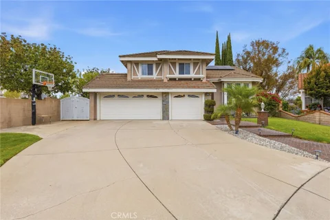MLS: CV26205593