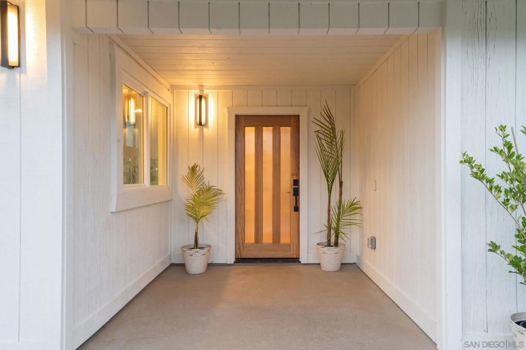 Photo of 1551 Burgundy Rd Rd, Encinitas, CA 92024 (MLS # 260009059SD)