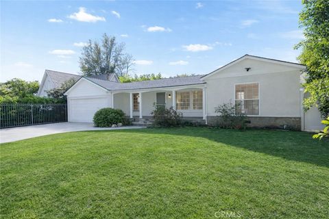 11814 Hesby Street Valley Village CA 91606