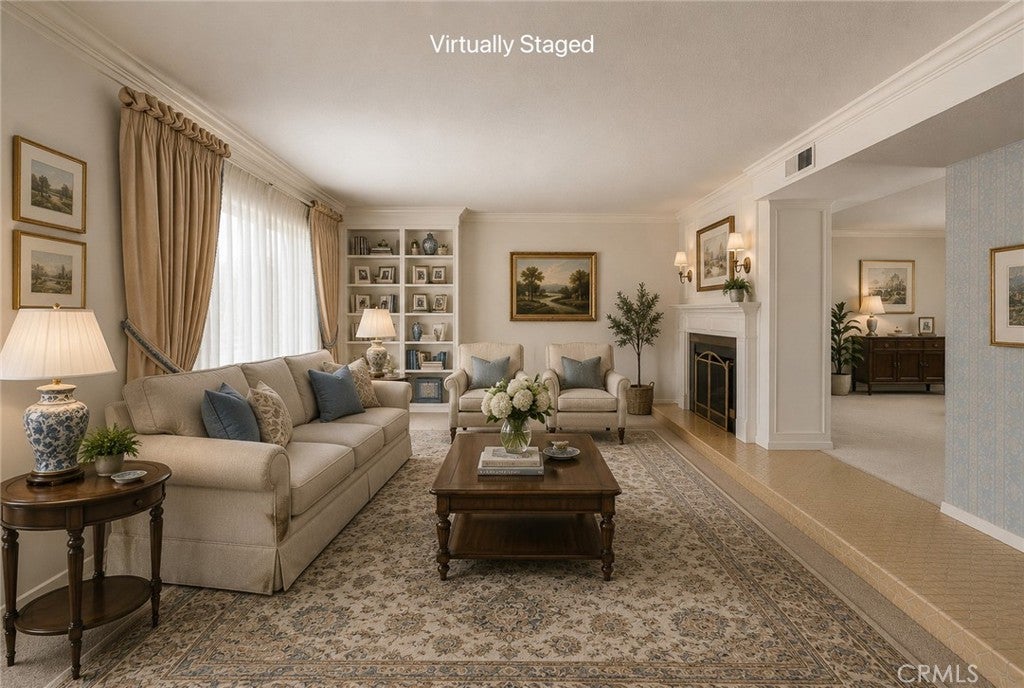 620 W Huntington 216
