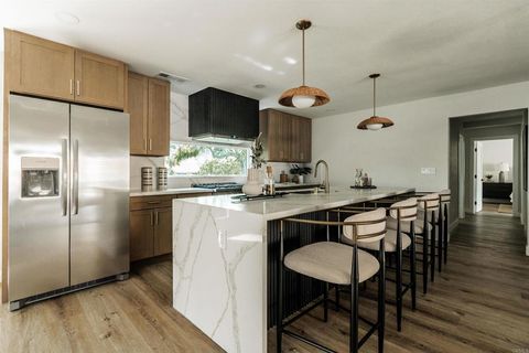 2275 Ivy Road Oceanside CA 92054