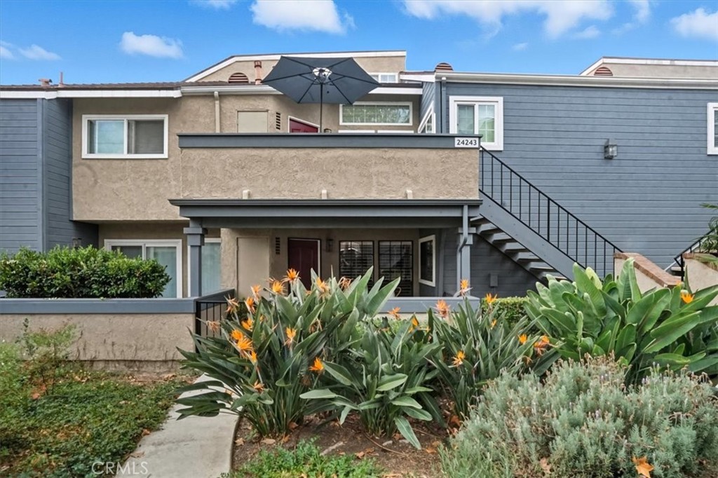 24245 Avenida De Las Flores
