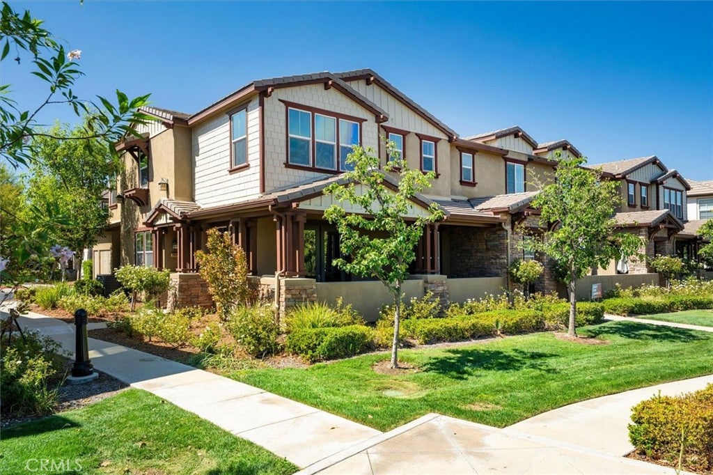 28600 Pietro Drive