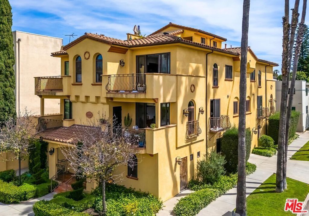 Photo of 500 N Orlando Avenue #101, West Hollywood, CA 90048 (MLS # 26674205)