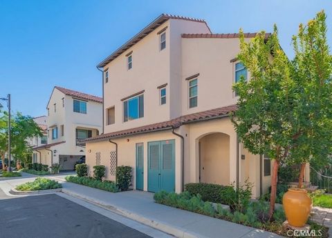 Photo of 723 Spring Garden Gdn, Irvine, CA 92618 (MLS # OC26046990)