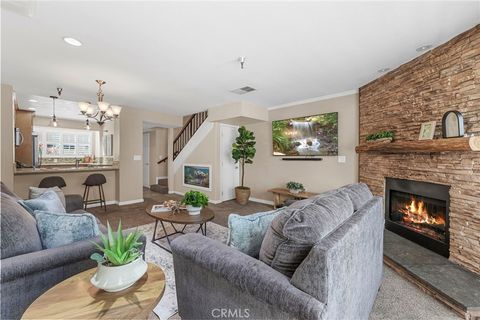 5447 Twin Lakes Cypress CA 90630