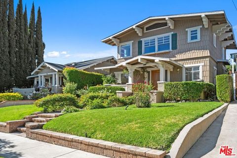 Photo of 239 S Gramercy Place, Los Angeles, CA 90004 (MLS # 25612849)