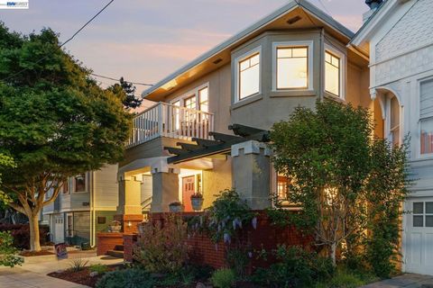 Photo of 1222 Versailles Ave Ave, Alameda, CA 94501 (MLS # 41132579)