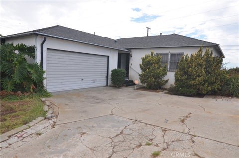 Photo of 601 S Clymar AVE, Compton, CA 90220 (MLS # SB26196338)
