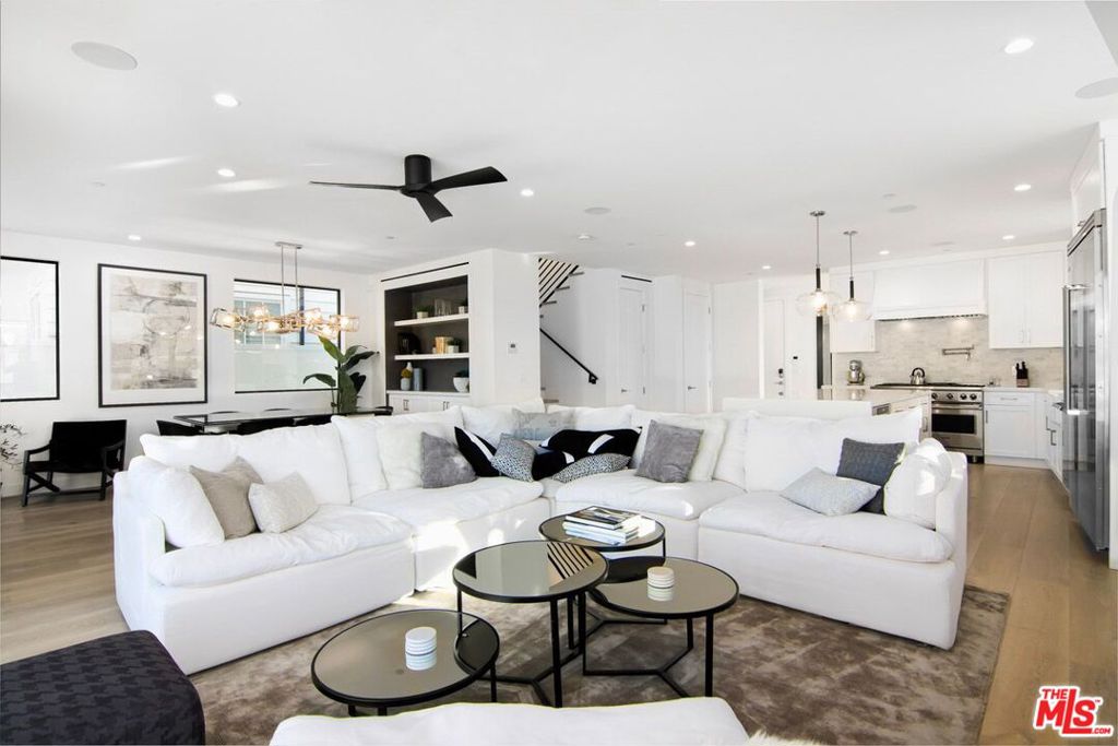 Properties 1703 Plaza Del Sur