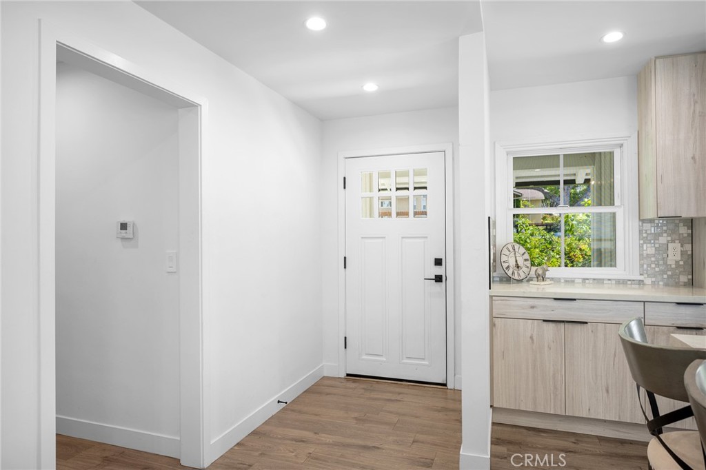 2405 Jolley