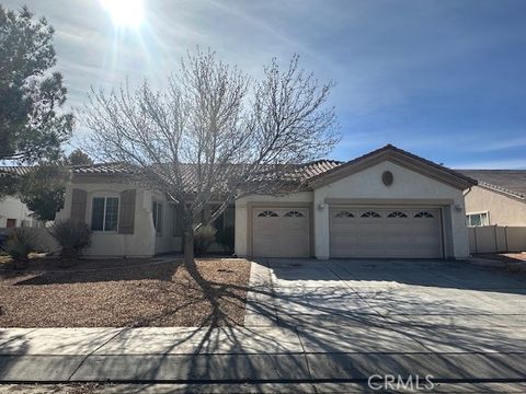 Photo of 19721 Chicory Court, Apple Valley, CA 92308 (MLS # HD26035986)
