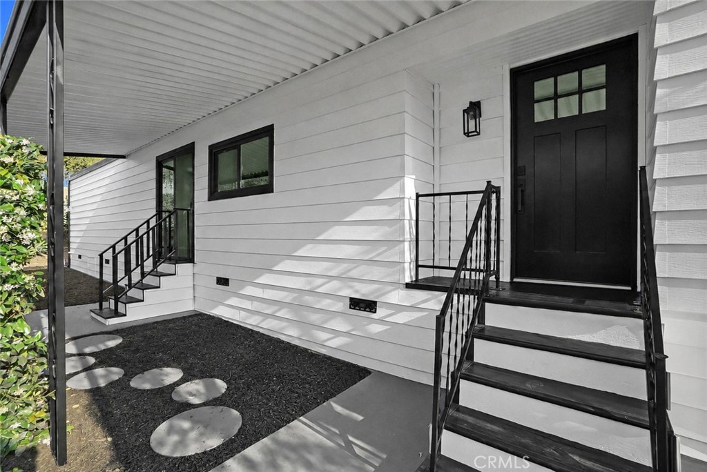 1245 W Cienega Avenue 183
