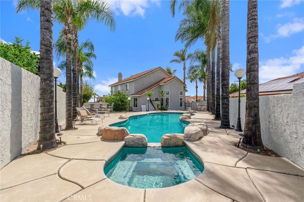 Photo of 2048 Birkdale Ave, Upland, CA 91784 (MLS # DW26063488)