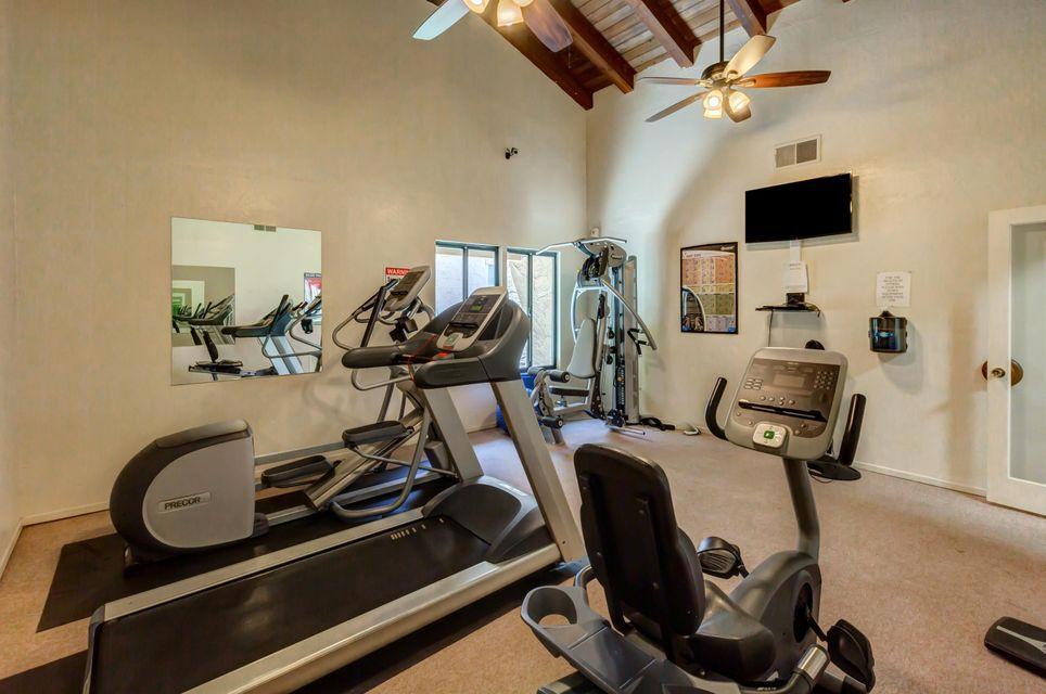 Ramon Estados - Residential