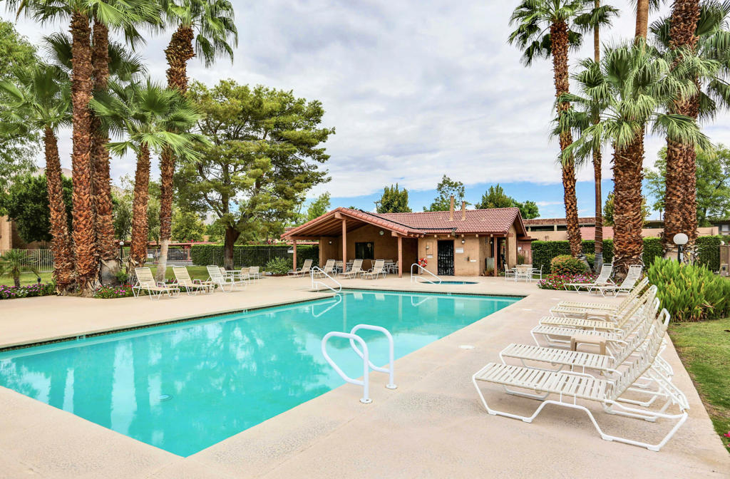 Ramon Estados - Residential