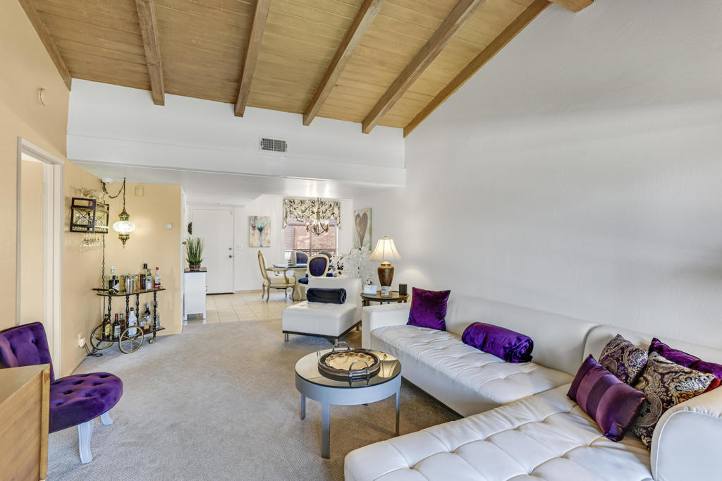 Ramon Estados - Residential