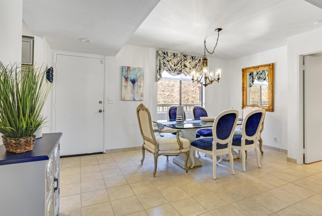 Ramon Estados - Residential