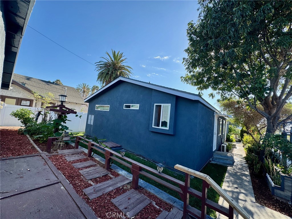1238 Magnolia Avenue