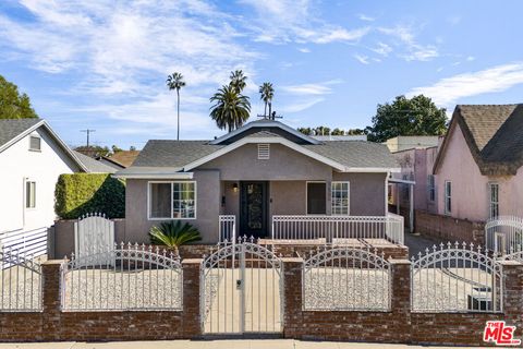Photo of 2806 Potomac Avenue, Los Angeles, CA 90016 (MLS # 26645467)