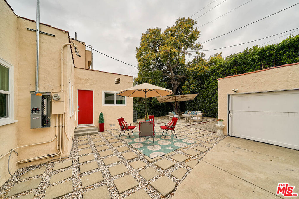 219 S Hamel Drive