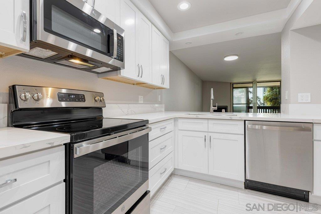 Ocean Beach - Residential Lease