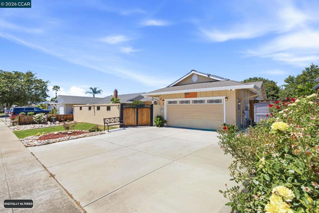838 Cherokee Dr