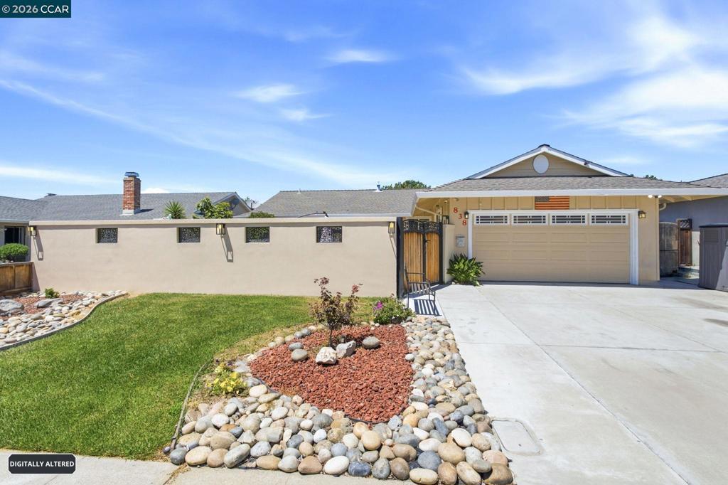 838 Cherokee Dr