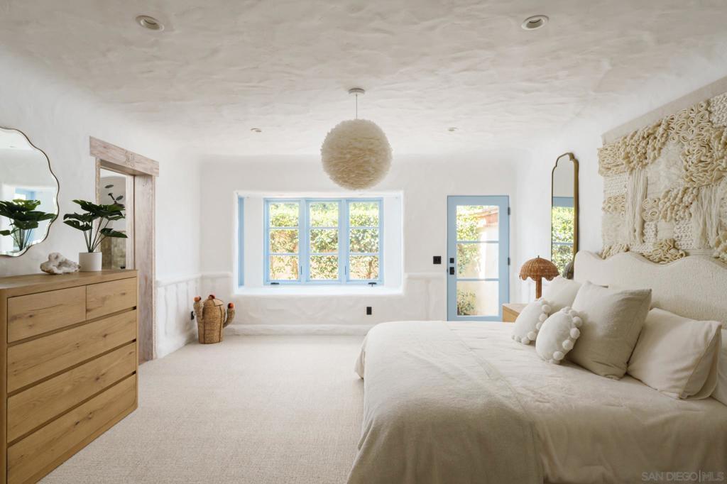 Rancho Santa Fe - Residential