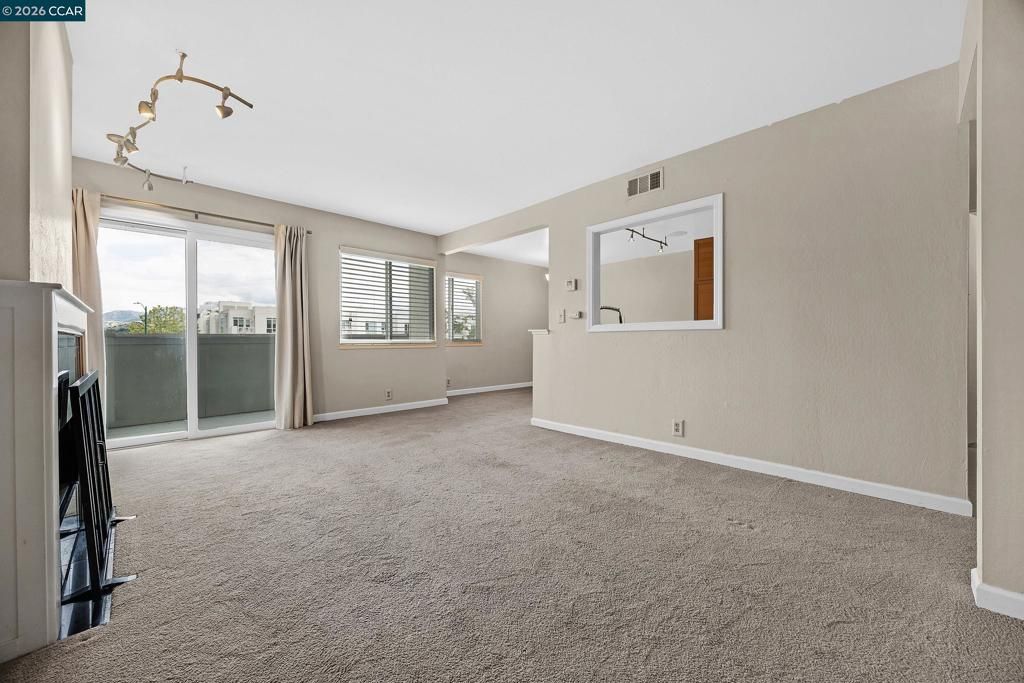 Photo of 1810 Cole Ave #3, Walnut Creek, CA 94596 (MLS # 41131231)