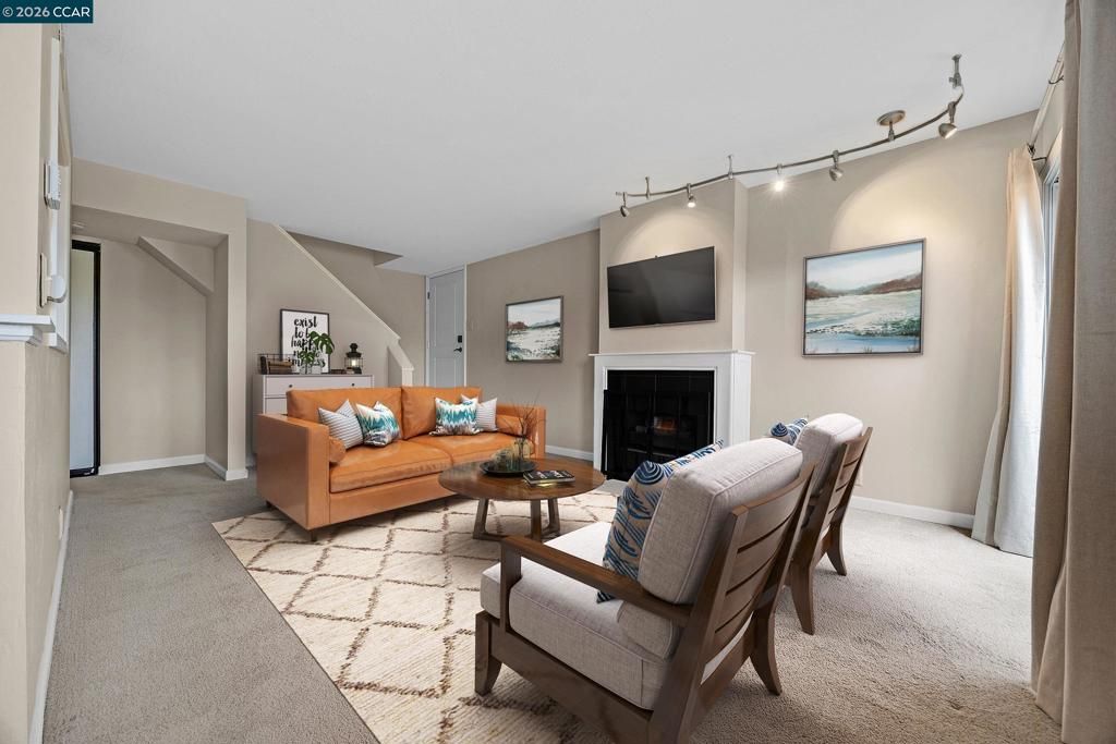 Photo of 1810 Cole Ave #3, Walnut Creek, CA 94596 (MLS # 41131231)