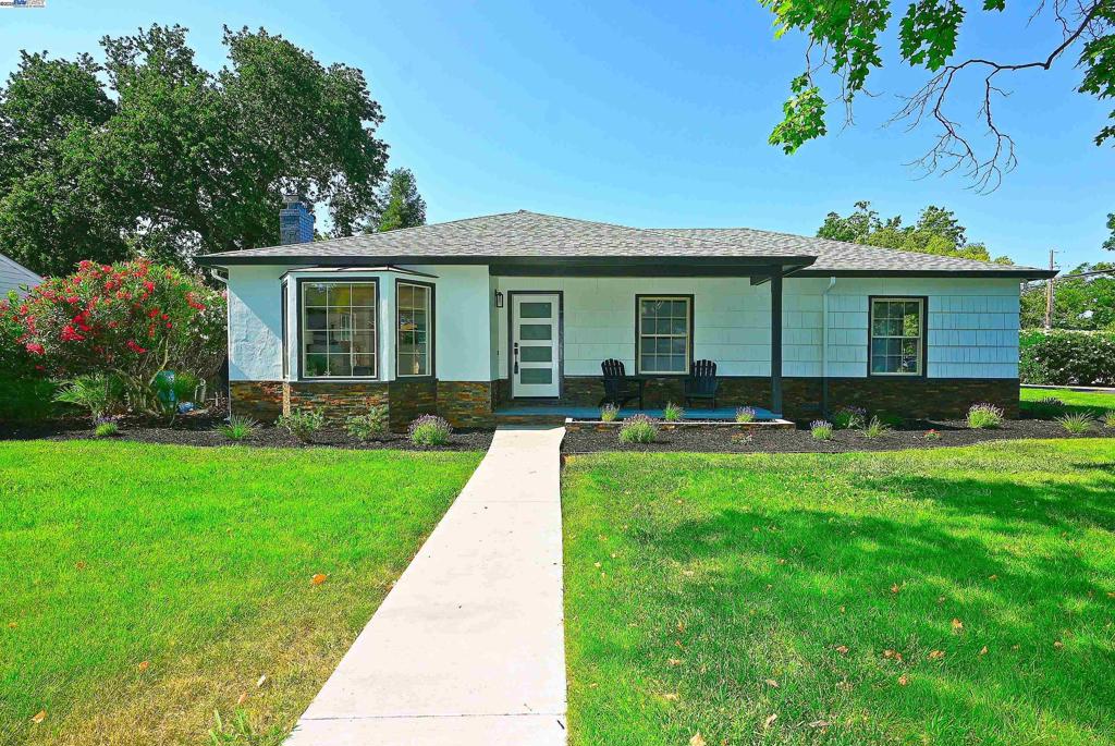 Here’s your chance to own a renovated, move-in ready home in Walnut Creek’s El Dorado Park. Nestled on a peaceful, tree-linedcorner lot, this single-level 3-bedroom, 2-bath rancher offers the ideal blend of comfort, style, and convenience. With just under 1,400 sq ft, the open-conceptfloor plan is filled with natural light and designed for easy living. Enjoy a beautifully updated kitchen with modern finishes, renovated bathrooms, new flooringand carpeting, smooth wall texture, recessed lighting, fresh interior and exterior paint. Additional upgrades include a new roof, on demand hot water heater,refreshed landscaping, and a convenient indoor laundry room. A detached 2-car garage provides great parking and storage. All improvements were fullypermitted and professionally completed, showcasing the quality and craftsmanship throughout. Located just minutes from top-rated schools, local parks andtrails, Safeway, and Walnut Creek’s vibrant downtown dining and shopping scene. X