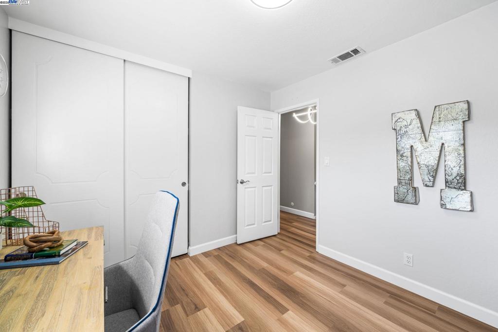 HIGHLAND OAKS - Residential