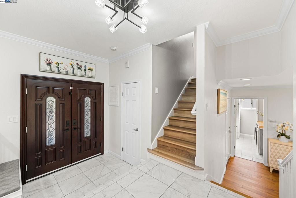 HIGHLAND OAKS - Residential