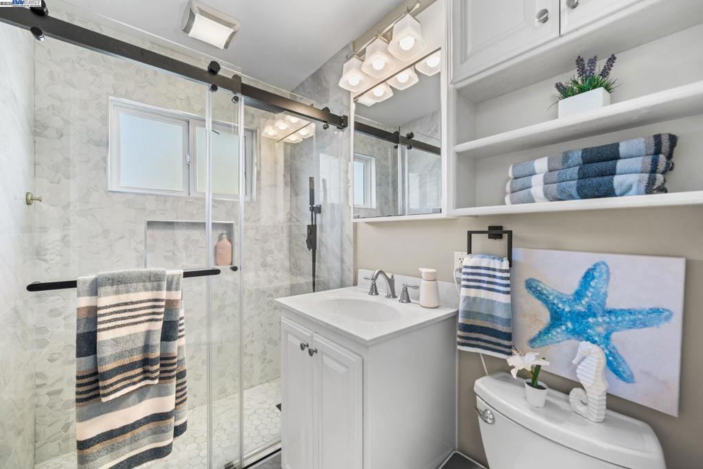 HIGHLAND OAKS - Residential