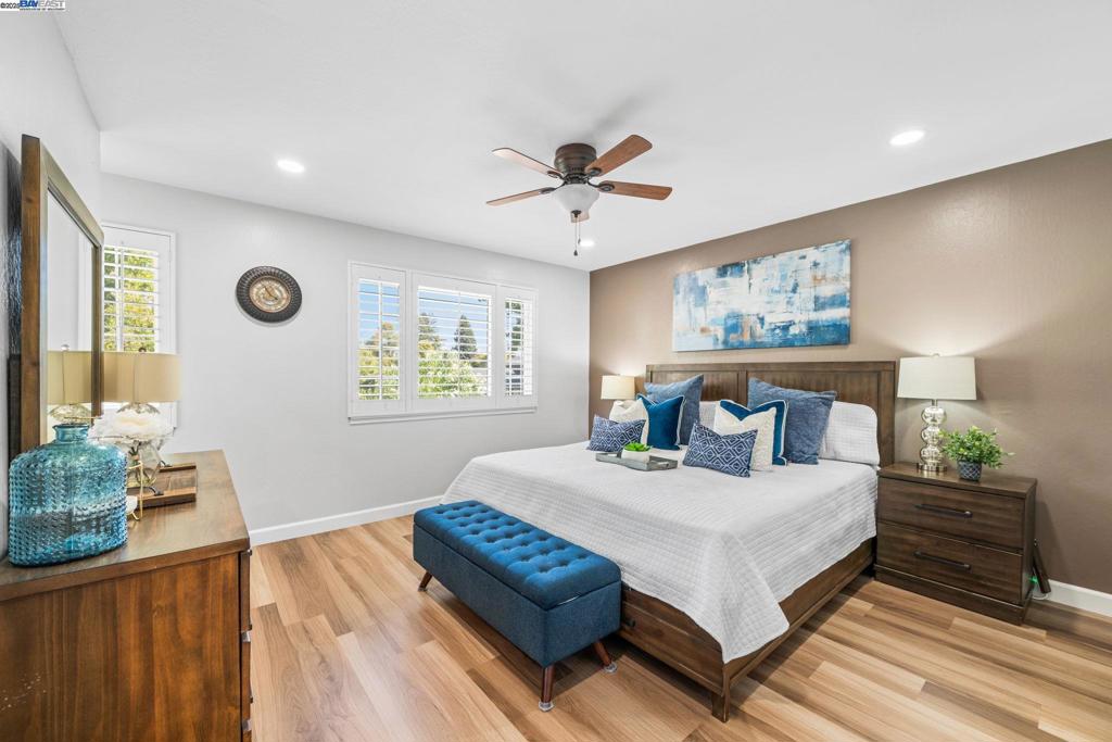 HIGHLAND OAKS - Residential