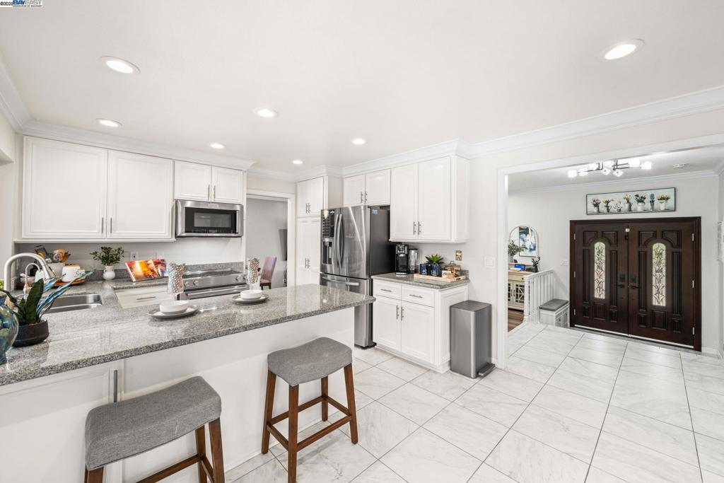 HIGHLAND OAKS - Residential