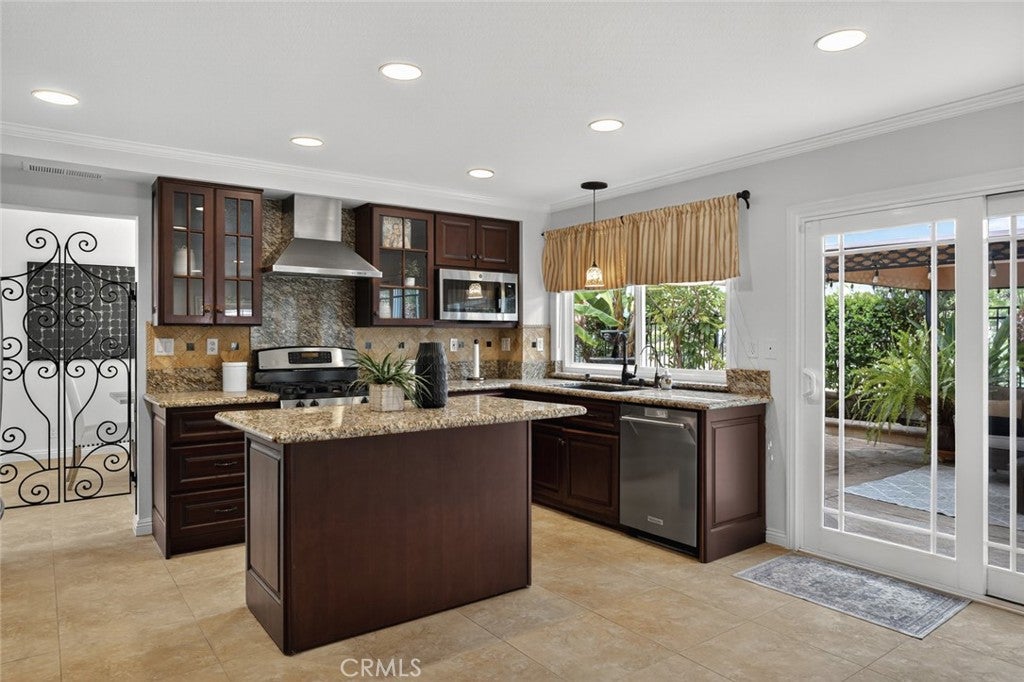 26466 San Torini Road, Mission Viejo CA 92692 - Photo 17