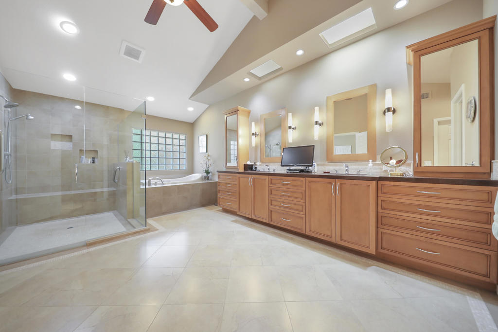 356 Red River Road