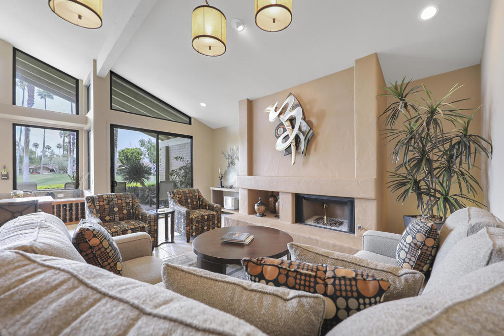 356 Red River Road